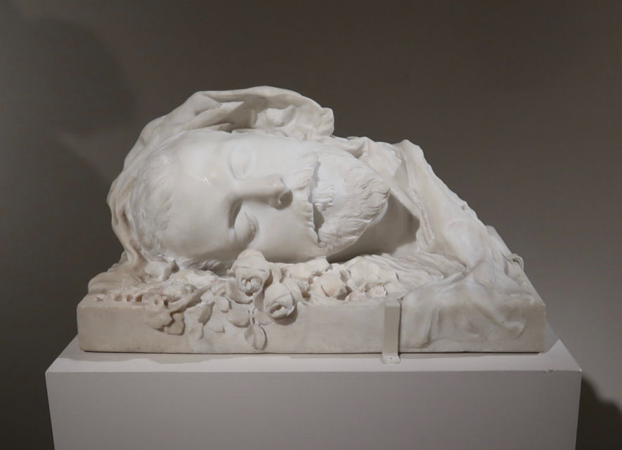 Sarah Bernhardt Sculpture